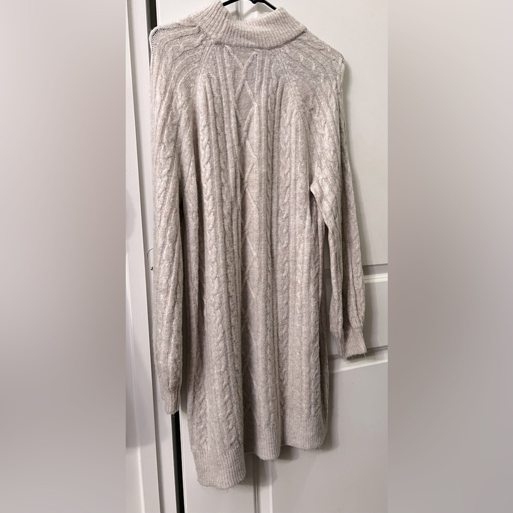 Sweater dress cream/tan depends on lighting